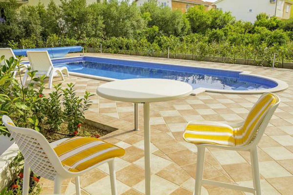 Apartments Iva Оребич Екстер'єр фото