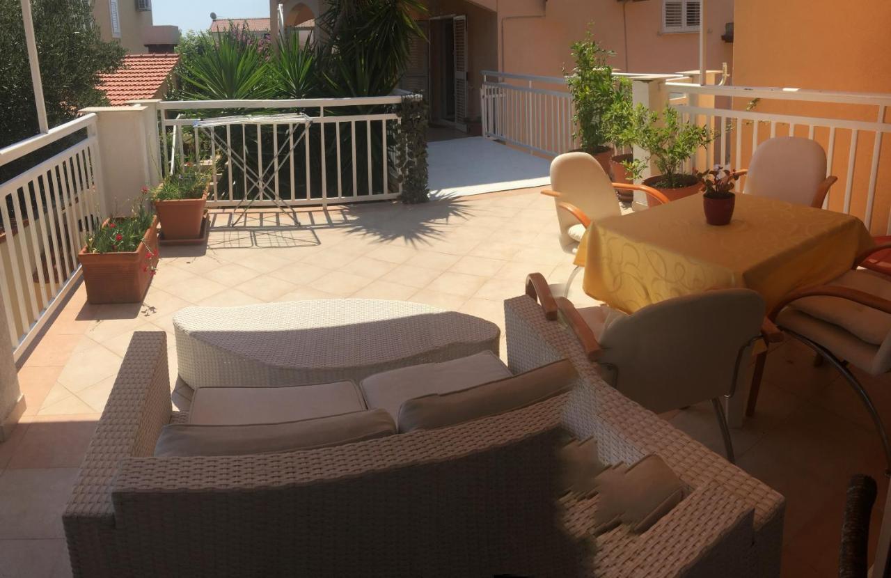 Apartments Iva Оребич Екстер'єр фото